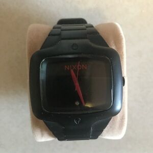 Nixon Rubber Player in Black and Pink